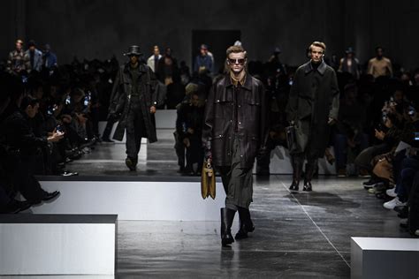 Modernize Tradition: la sfilata uomo di Fendi autunno inverno 